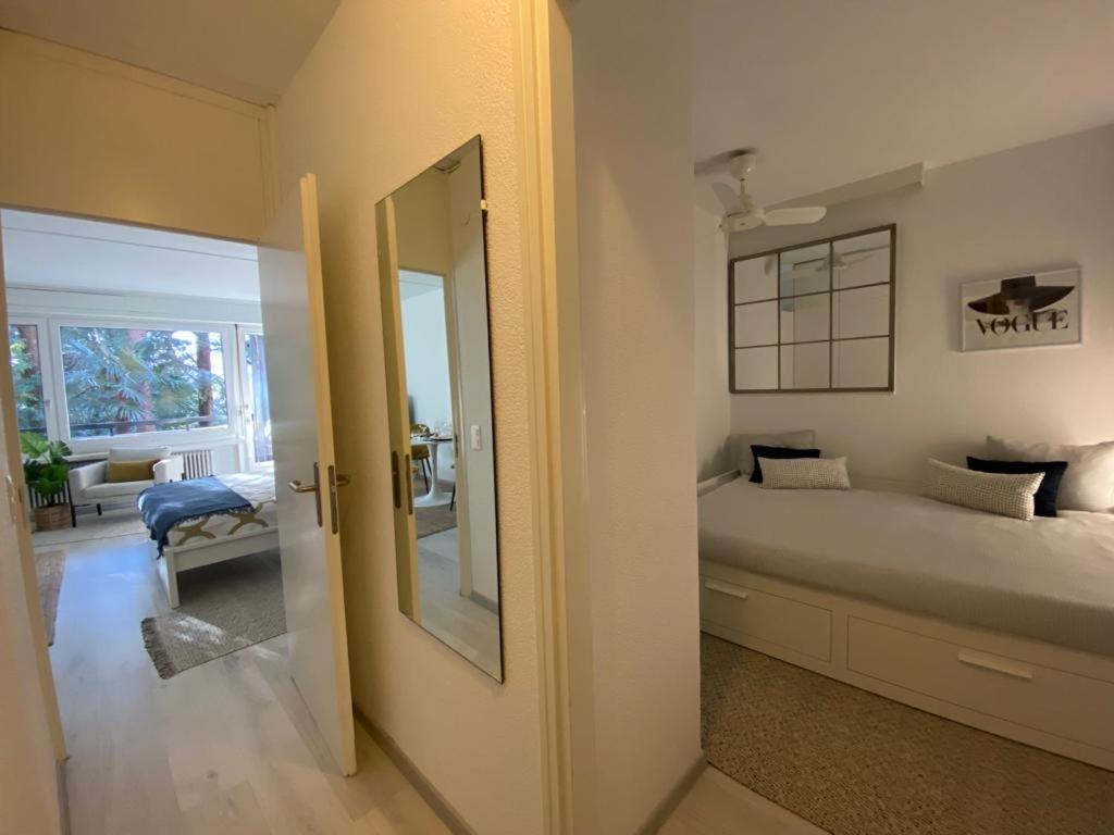 Luganersee, Pool, Strand, Parkplatz, Suite Bissone Zewnętrze zdjęcie